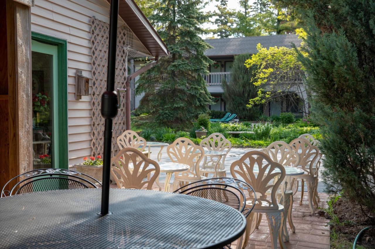 Coachlite Inn Sister Bay Esterno foto